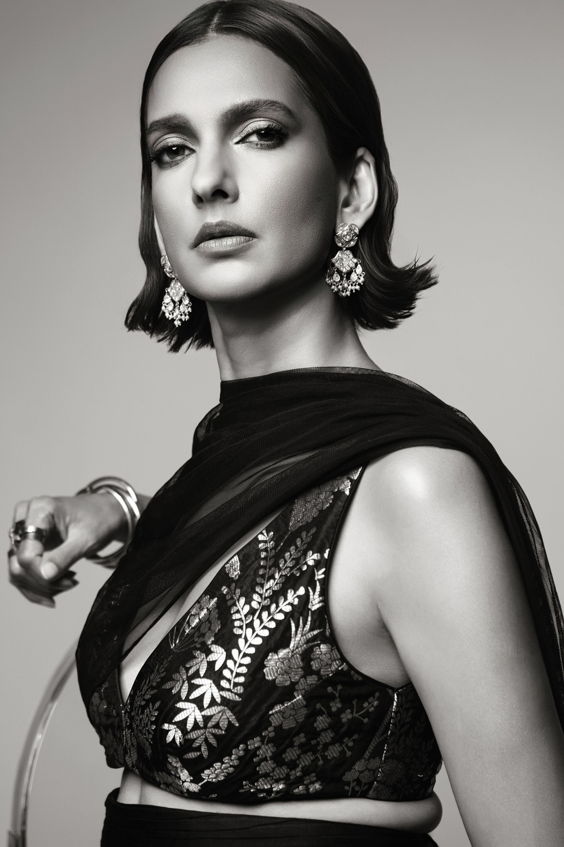 Masara Handwoven Benarasi Silk Draped Dupatta Set &ndash; Black, , image 5